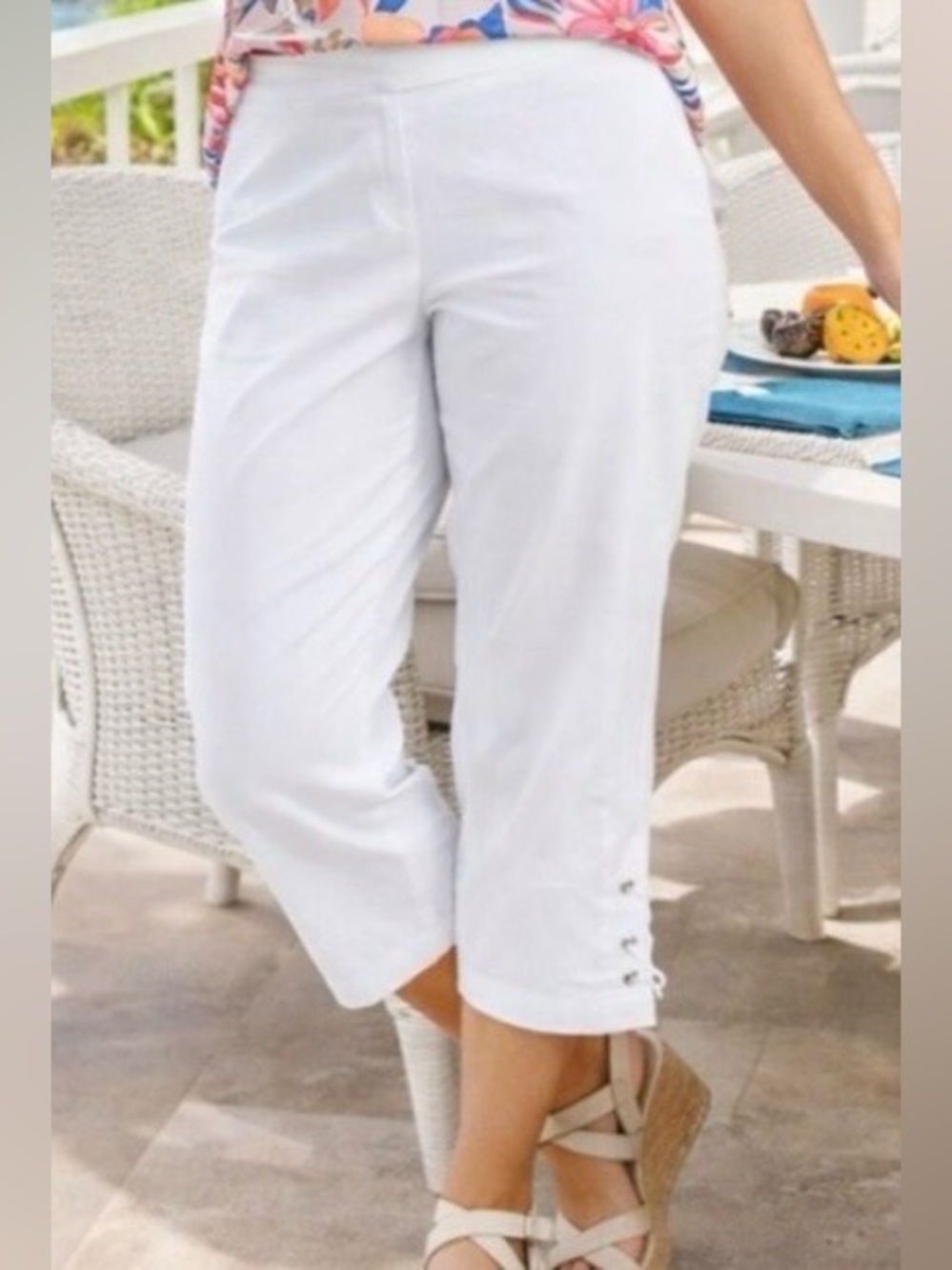 JM Collection White Capri Pants XL NWT Lace-Up Hem Stretch Summer‎ Resort